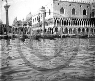 Venise panorama de la place saint Marc  Italie .jpg