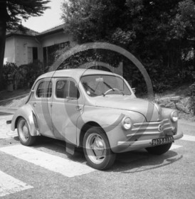 AU 1956-4 Renault 4 CV .jpg
