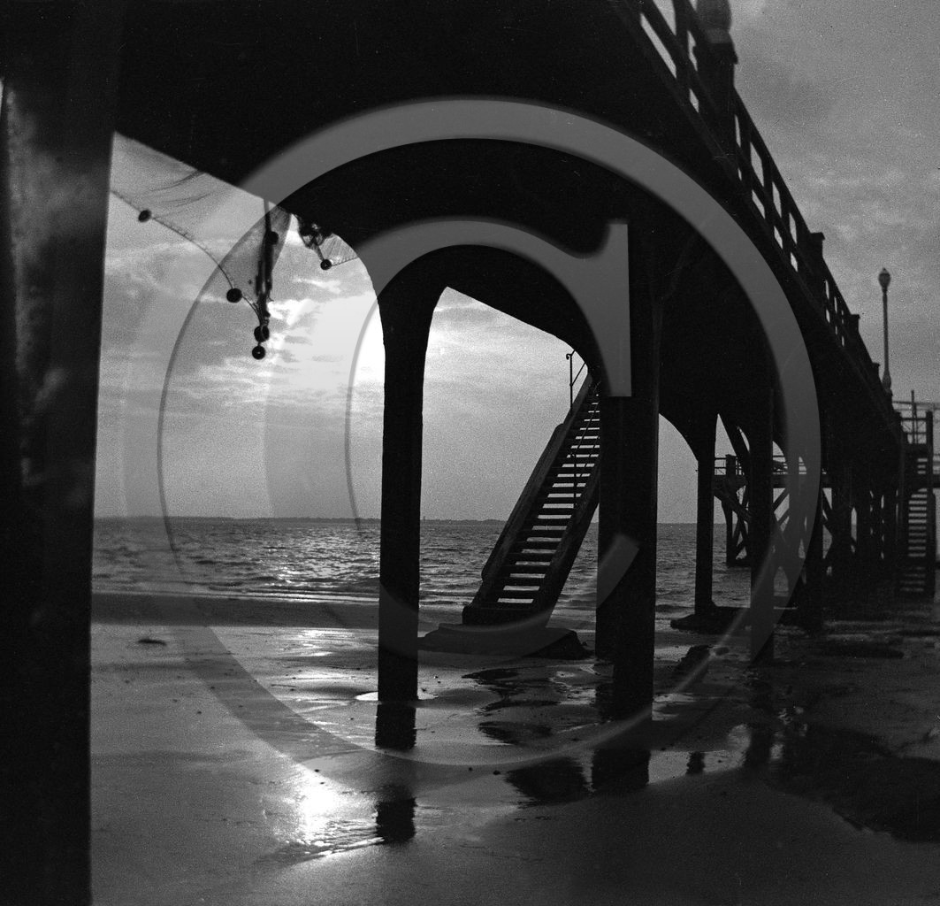 arc 4609  Arcachon jetée Thiers en 1925 .jpg