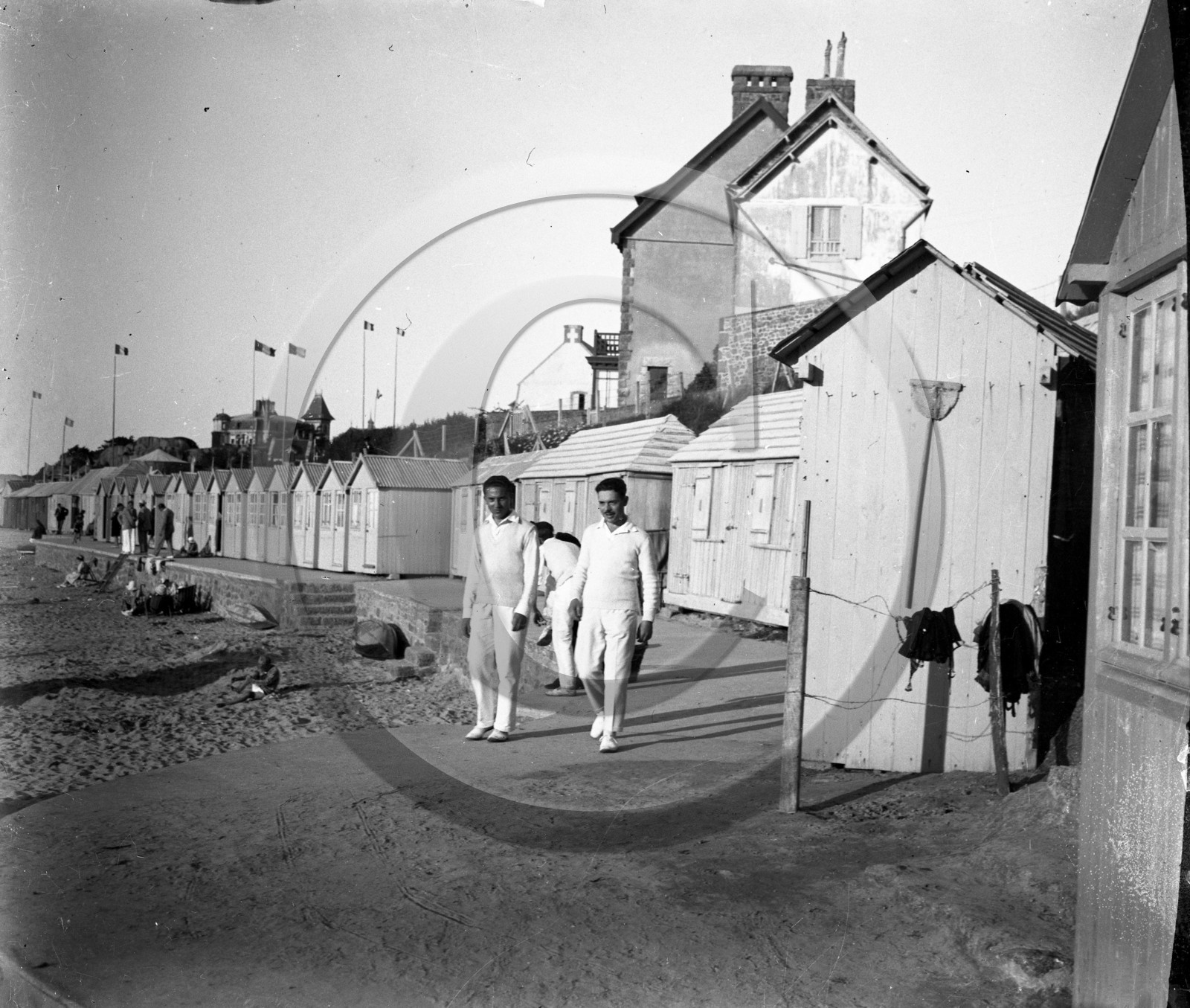 vi  2062 Tregastel la plage .jpg