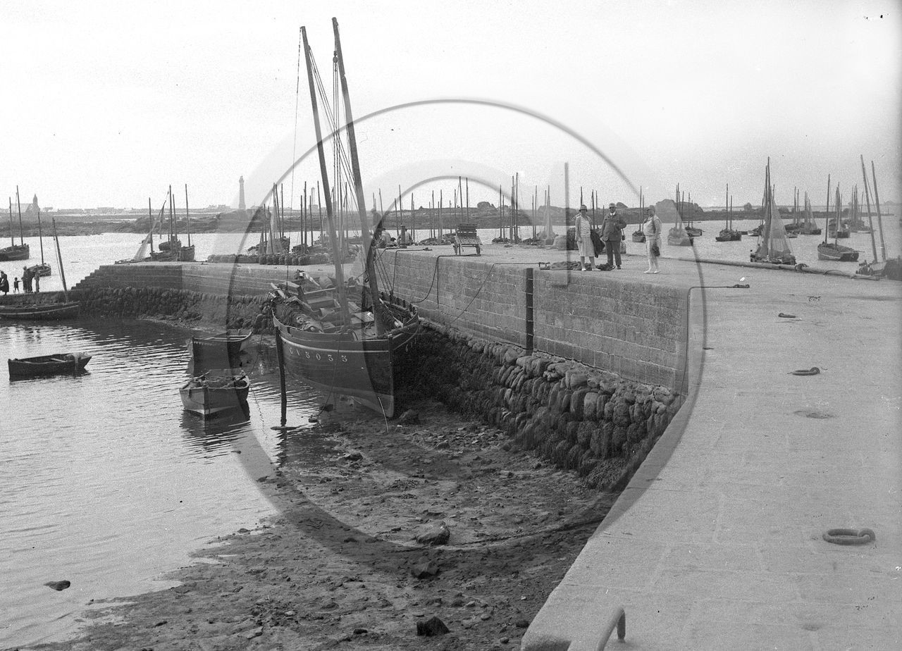 vi  1160 St Guenolé penmarc'h dpt  29 finistére.jpg