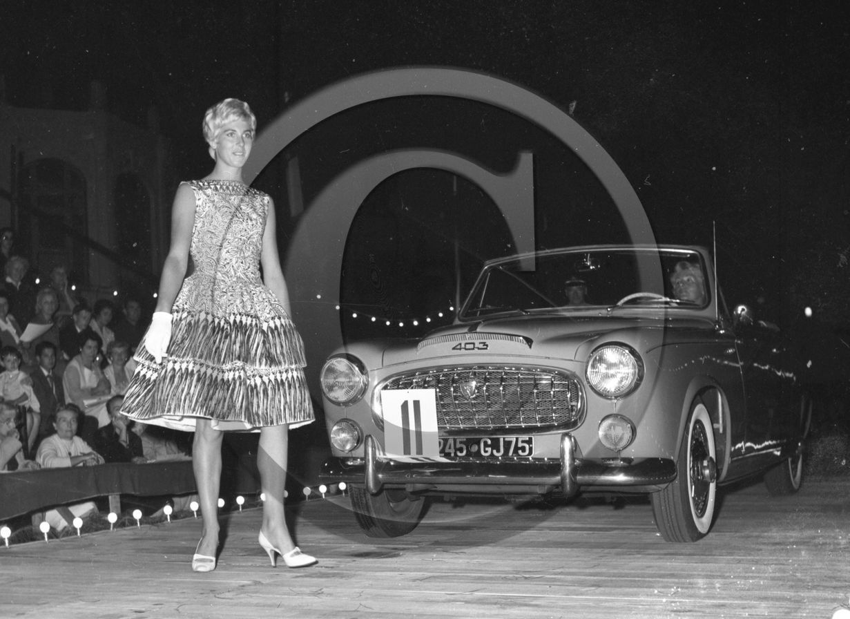 concours elegance apres guerre