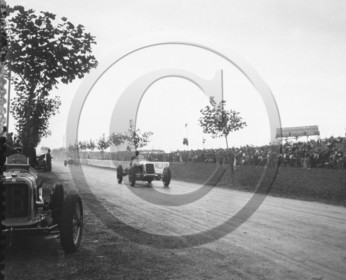AUC 70 Grand prix Alger 1934 Maserati .jpg