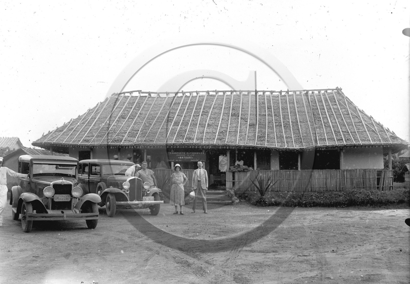 Cameroun .Batouri. transport automobile Durand Ferte.jpg