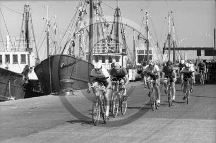 14 juillet 1969 course cycliste au port chalutier JL-JM-Salaun - 309 - .jpg