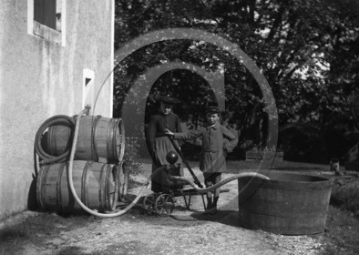 vi  1631  Loupiac la pompe à vin dpt 33 .jpg