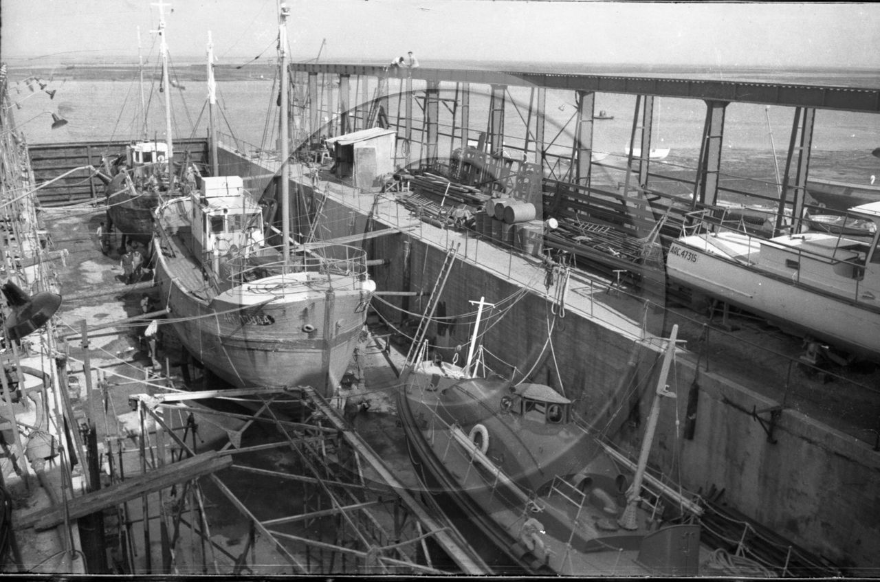 chantiers Auroux 27 septembre 1967 le Mont Saint Jean et canot de sauvetage pochette  5303 - 1 -.jpg