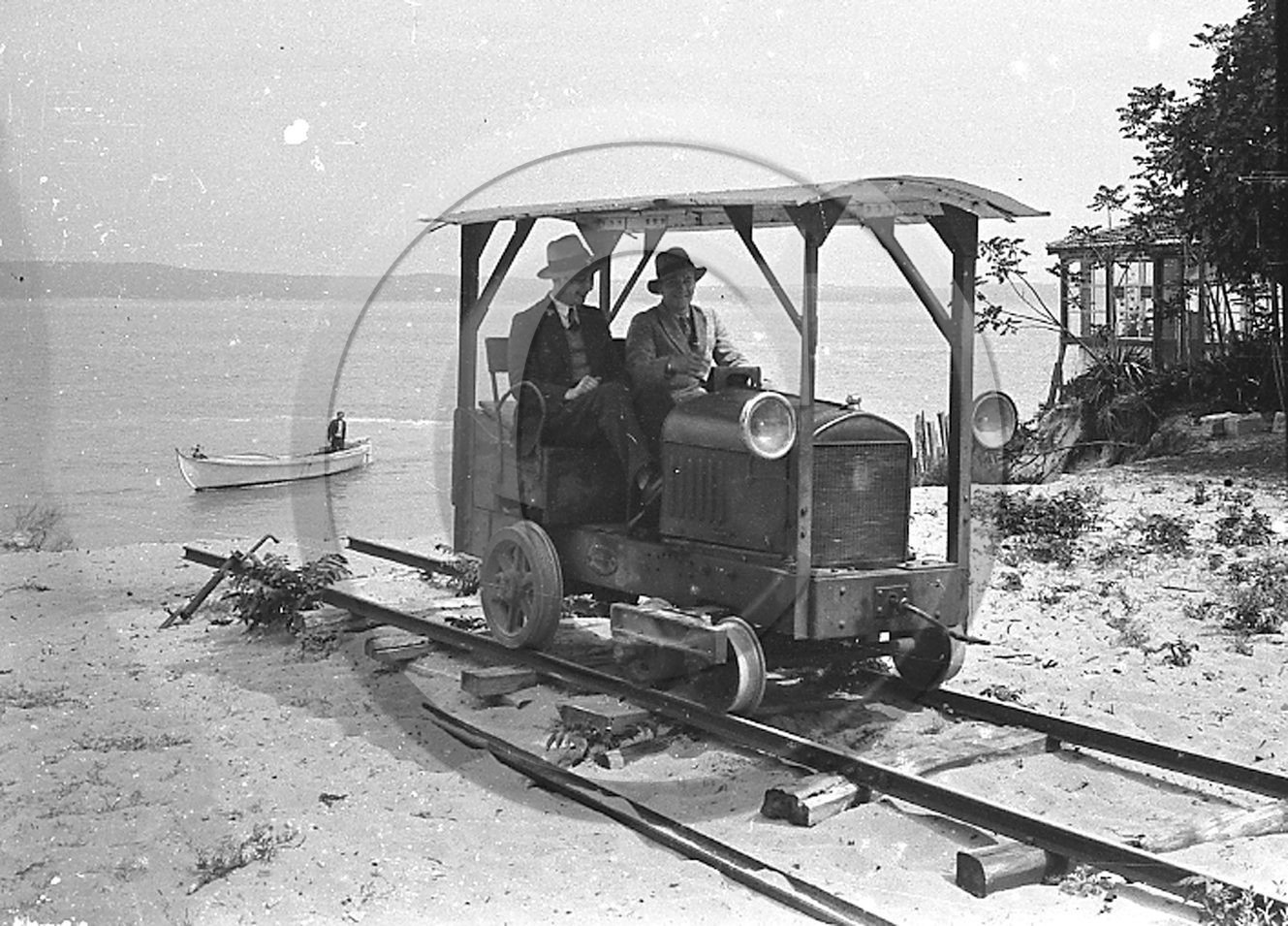 arc 1016 petit train du cap ferret.jpg