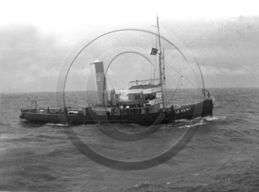 BA 611 bateau le Vent  une cheminee .jpg