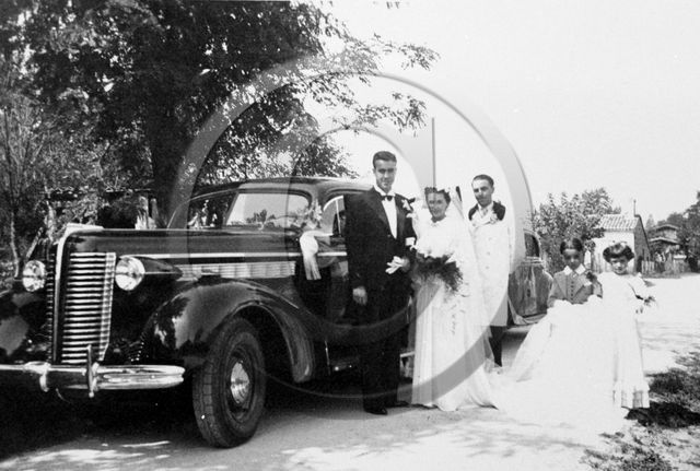 AU 2213 Buick special sedan 1938 .jpg