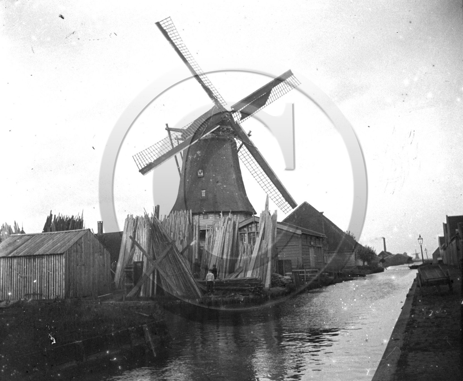 AG 751 moulin  sur canal Hollande.jpg