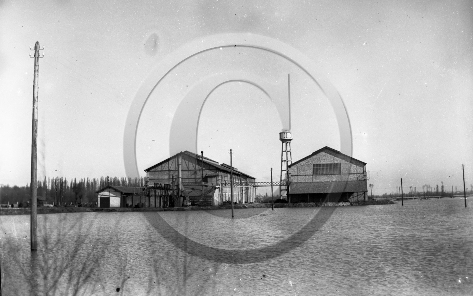 ME 63 usine inondation- chateau d'eau  .jpg