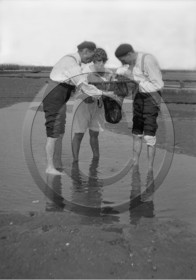 arc 1052 Arcachon peche a pieds .jpg