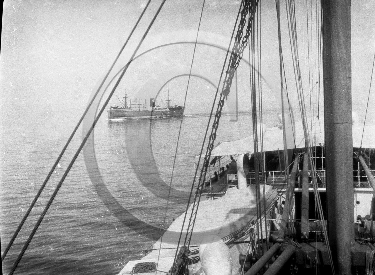 BA 948 vue avant  du paquebot .jpg