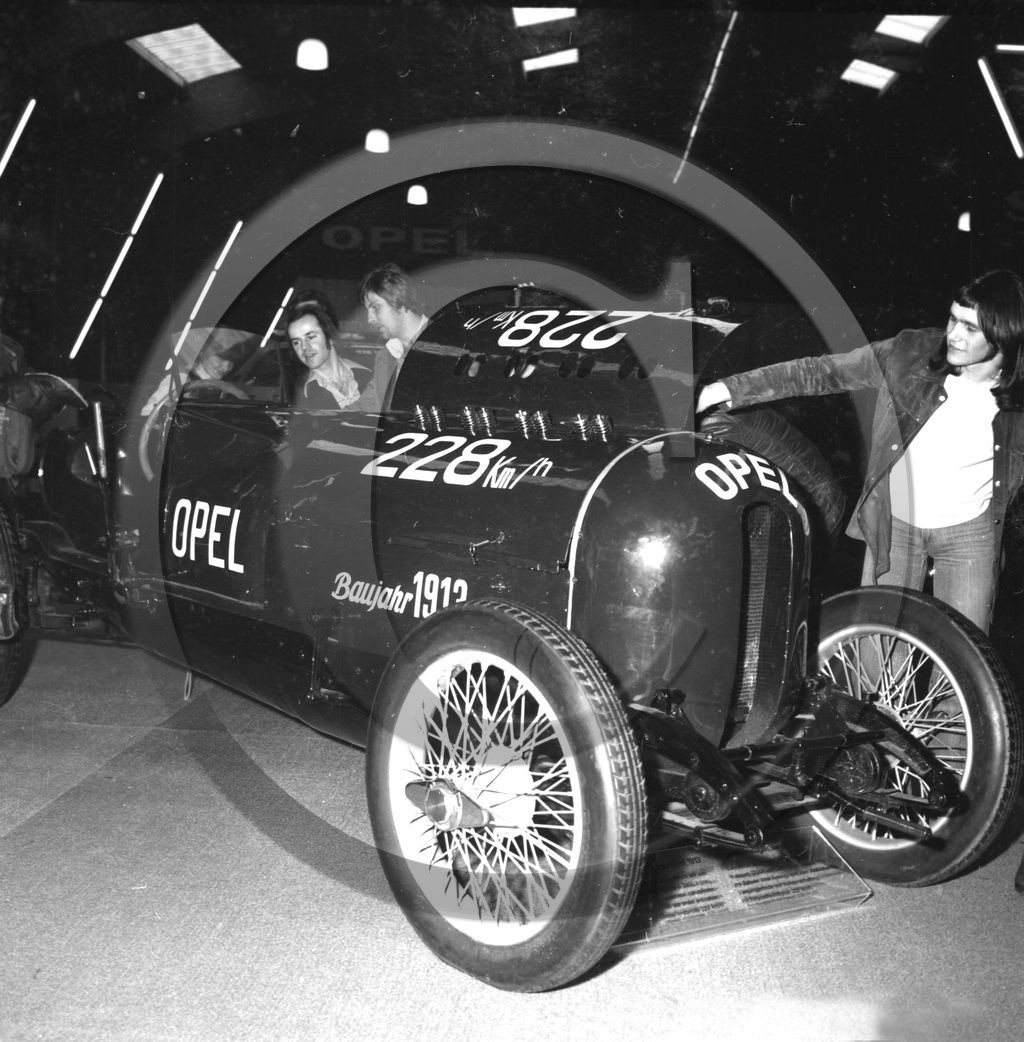 AUC 107 Opel Salon Geneve 1970  .jpg
