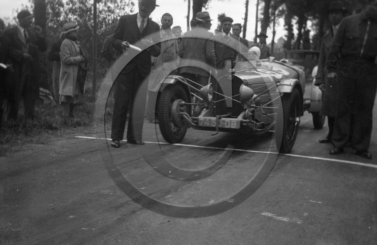 AUC 160 bis Lombard  .jpg