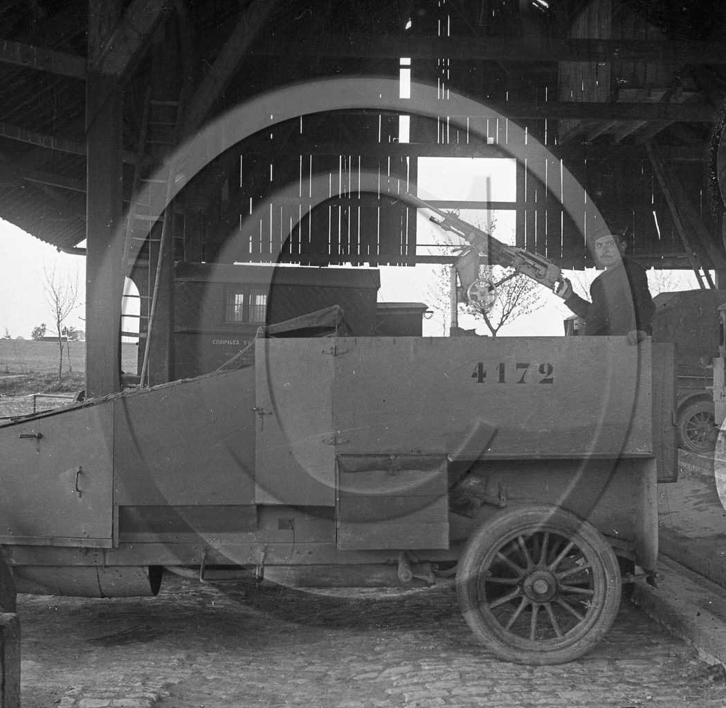 avi 269 auto mitrailleuse série Calais aviation .jpg