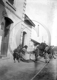Espagne devant la gare.jpg