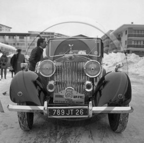 AU 789 rolls Royce .jpg