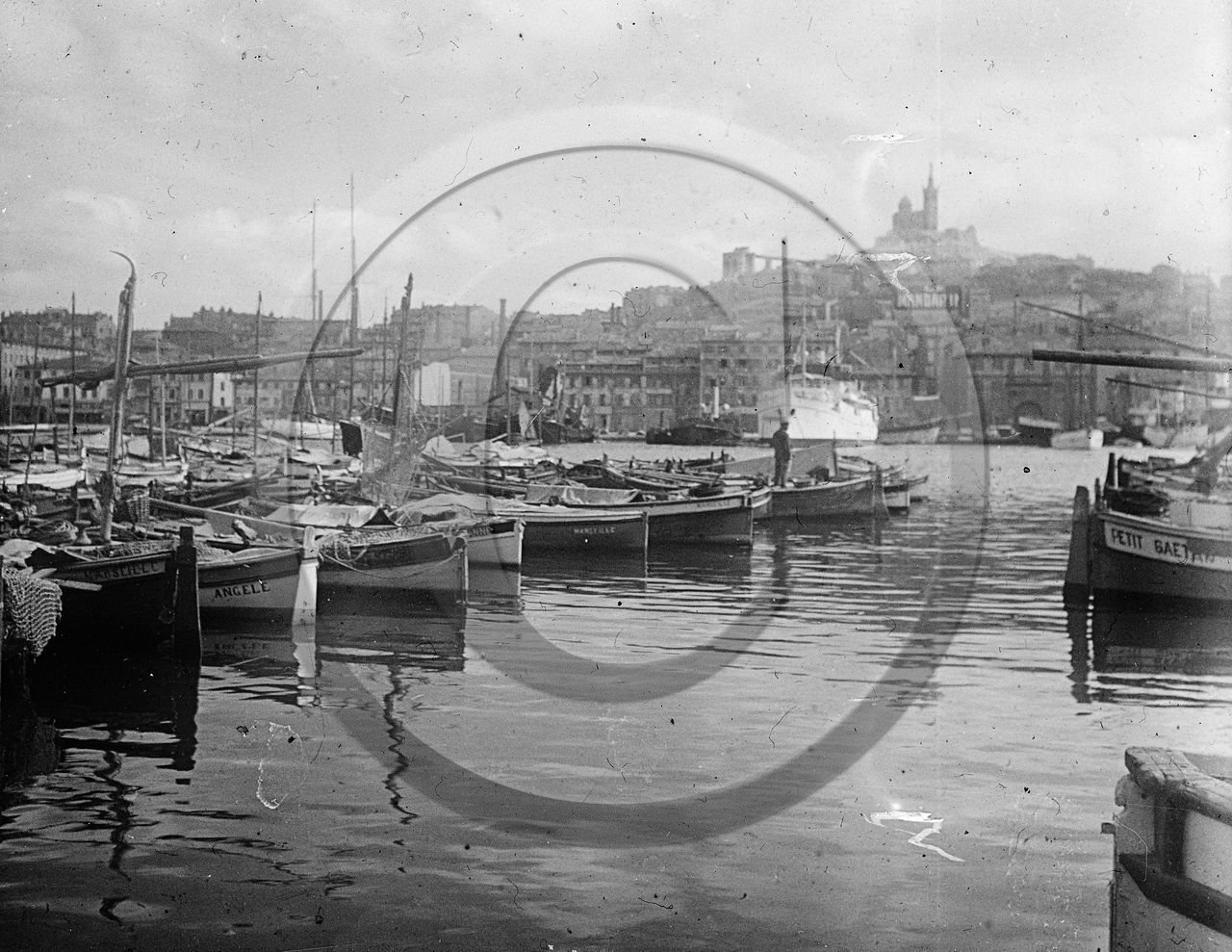 vi  119  Marseille dpt 13.jpg