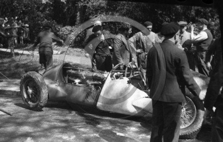 AUC 224  accident  .jpg