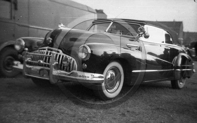 AU 2284 Buick convertible 1946 .jpg