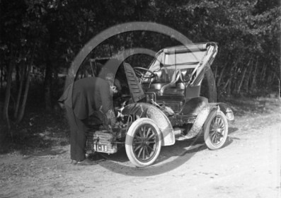 AU 4310 ancetre .jpg