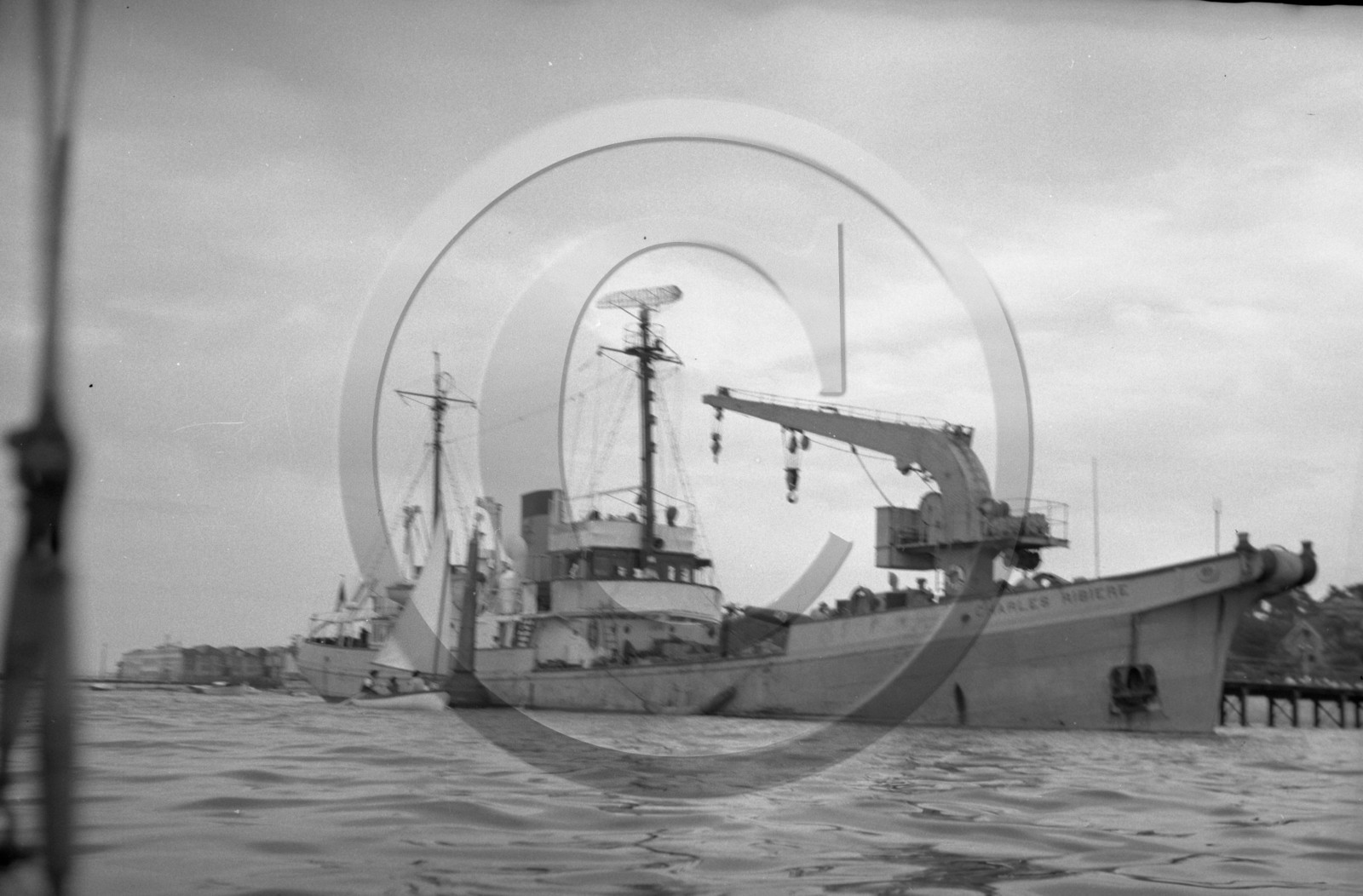 arc 4372 bateau Charles Ribière.jpg