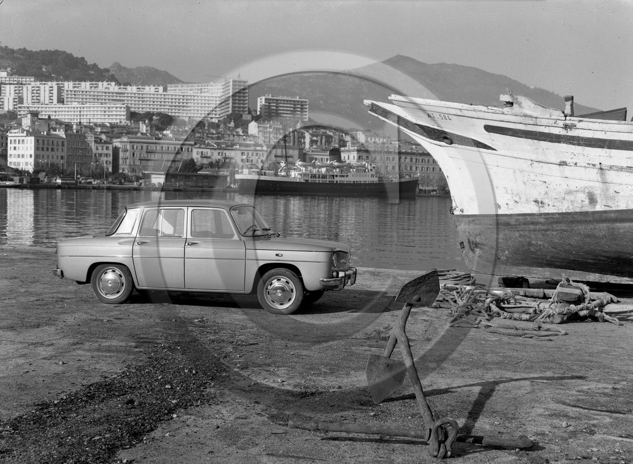 BA  3970 R8 en corse.jpg