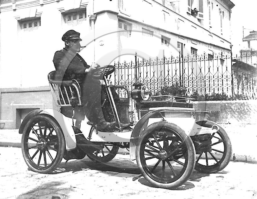 AU 2772 ancetre .jpg