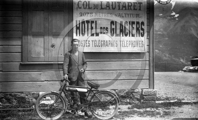 MOV 41 moto ALcyon  .jpg