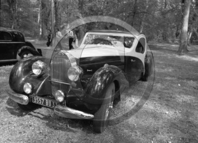 au 261 Bugatti T57 Atalante  .jpg