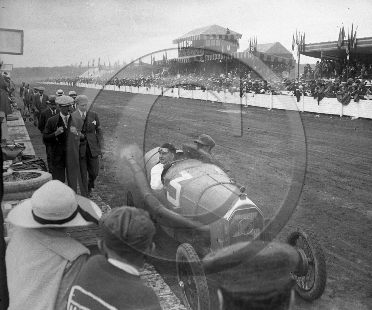 AUC 32 Mathis N° 3  .jpg