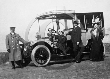 AU 2414 panhard  .jpg