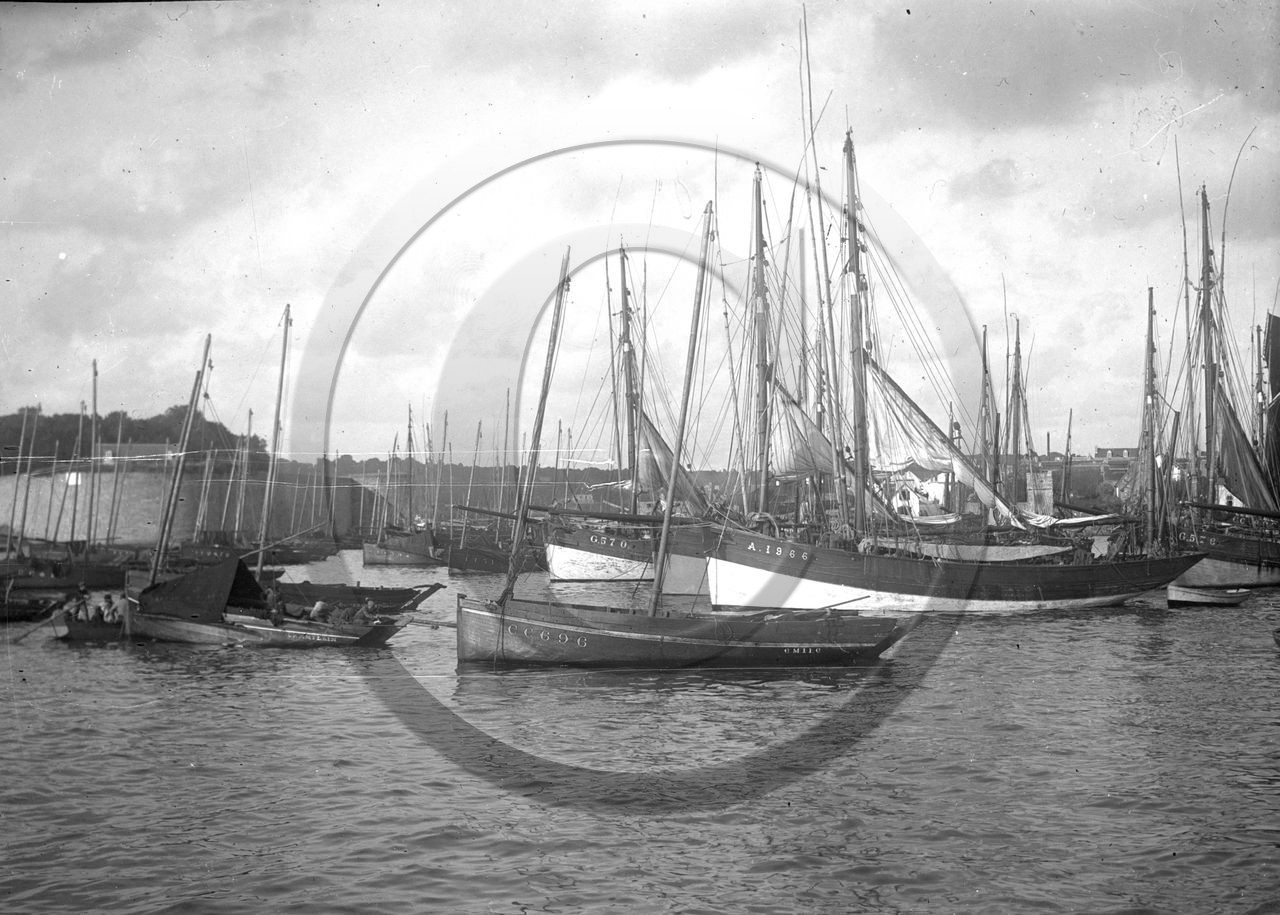 BA 257  Finistère  Concarneau dpt 29.NG .jpg