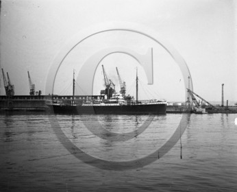 BA 1032 petit cargo mixte .jpg