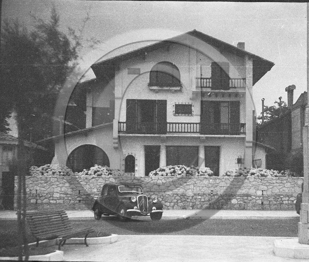 arc 4221   villa bd gounoullliou.jpg