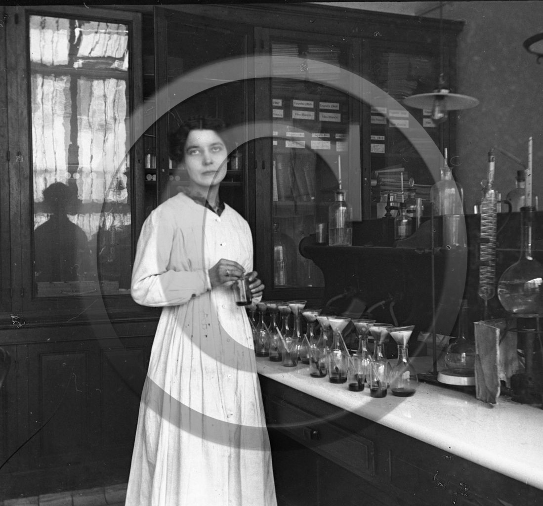 ME 82 laboratoire .jpg