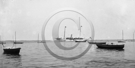 arc 1050 Arcachon  mer steam yacht .jpg