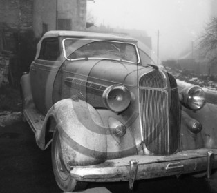 AU 439 Chrysler 6 cabriolet spider 1936 .jpg