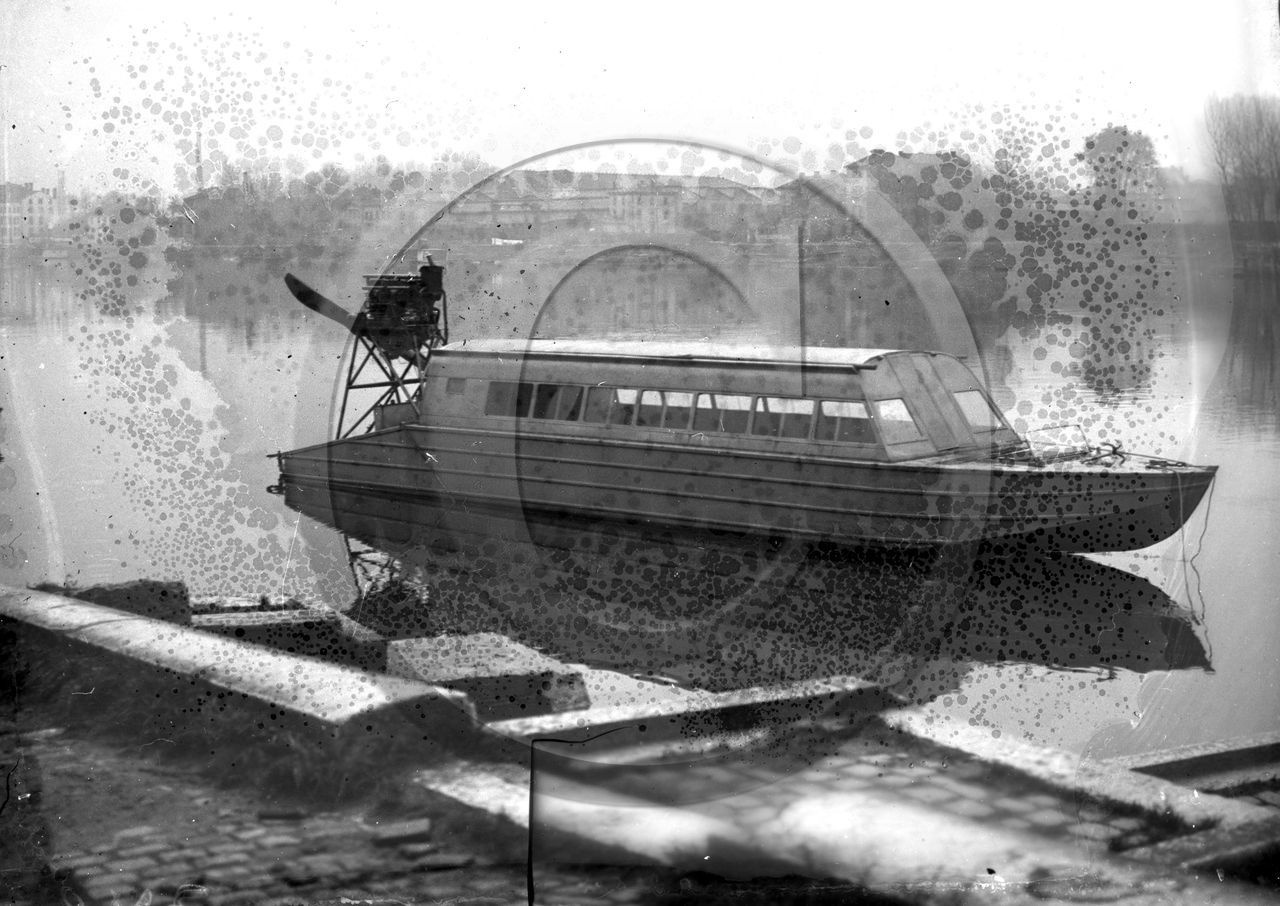 BA 1489 hydroglisseur  Dumond Calvin.jpg