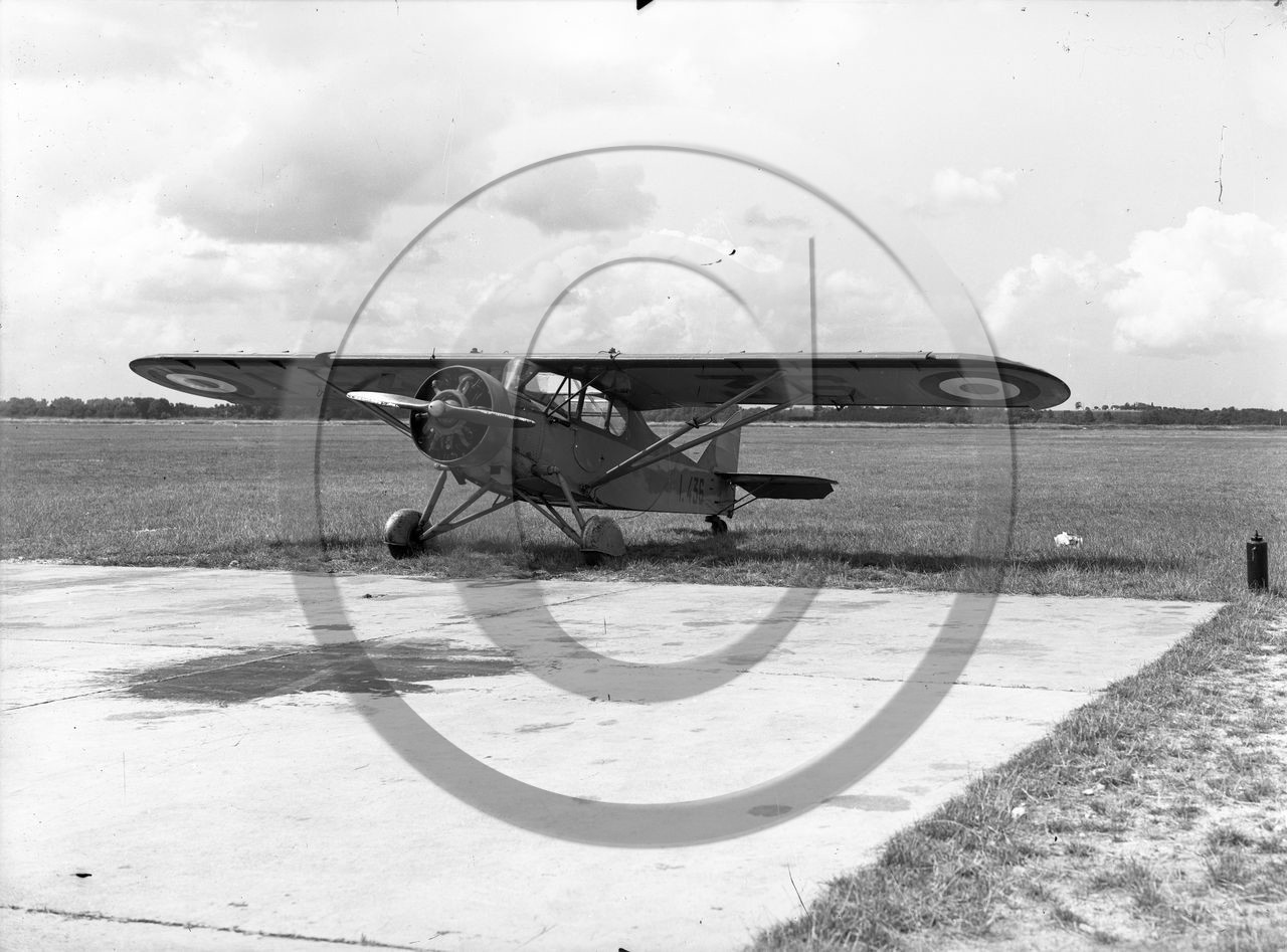 AVI 261      plaque 18x24.jpg