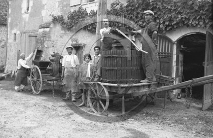 AG 446      pressoir.jpg