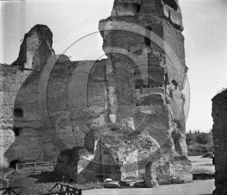 Rome les thermes de Caracalla -2- Italie .jpg