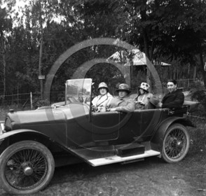 au 922 Chenard Walker .jpg