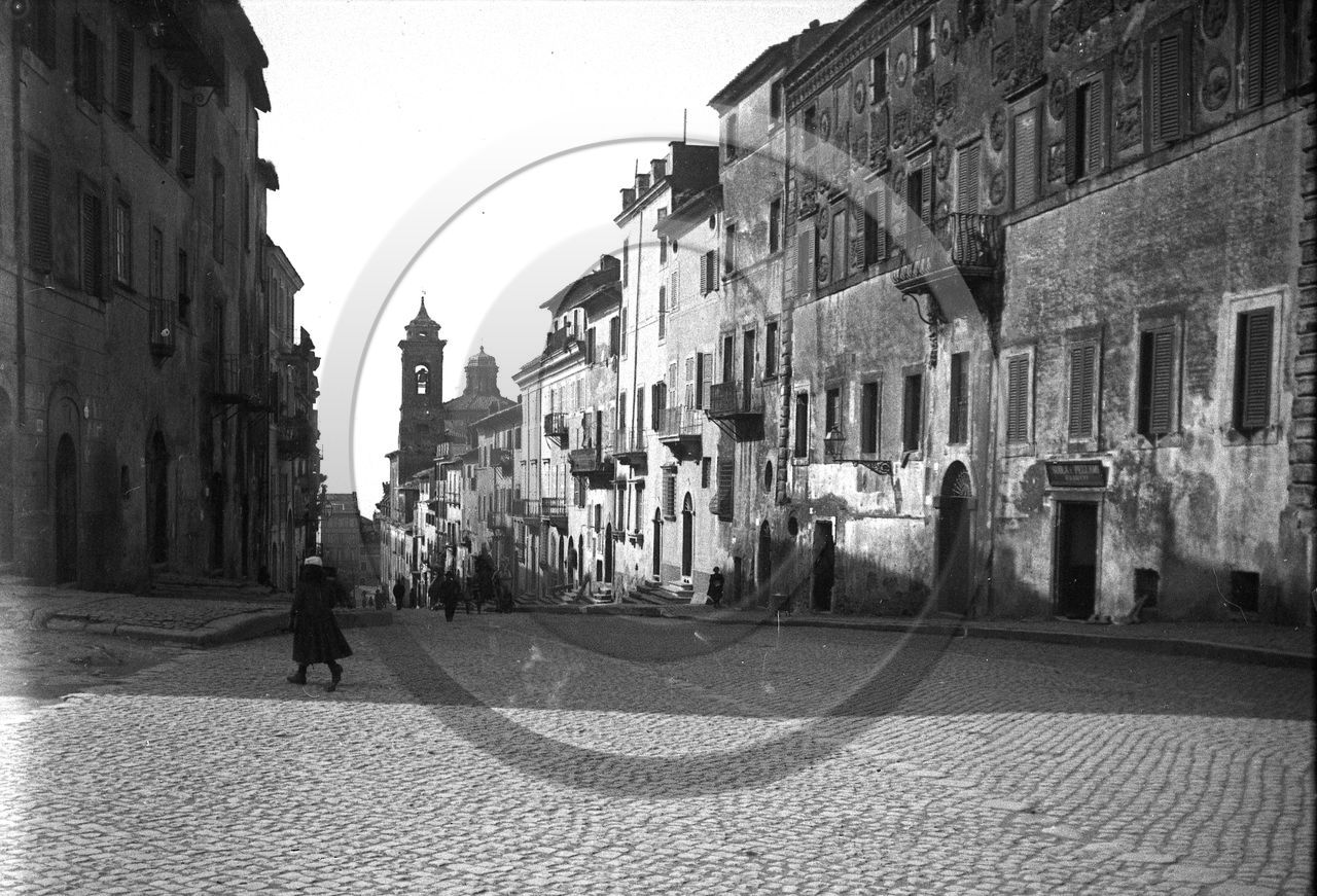 Albano grande rue  Italie .jpg