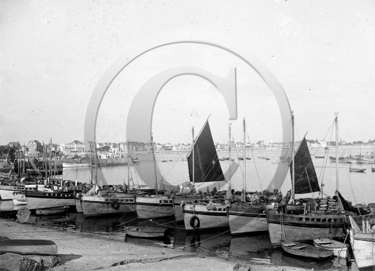 BA 124 Quiberon pinasse sardinière du Gilvinec  dpt 56 .jpg