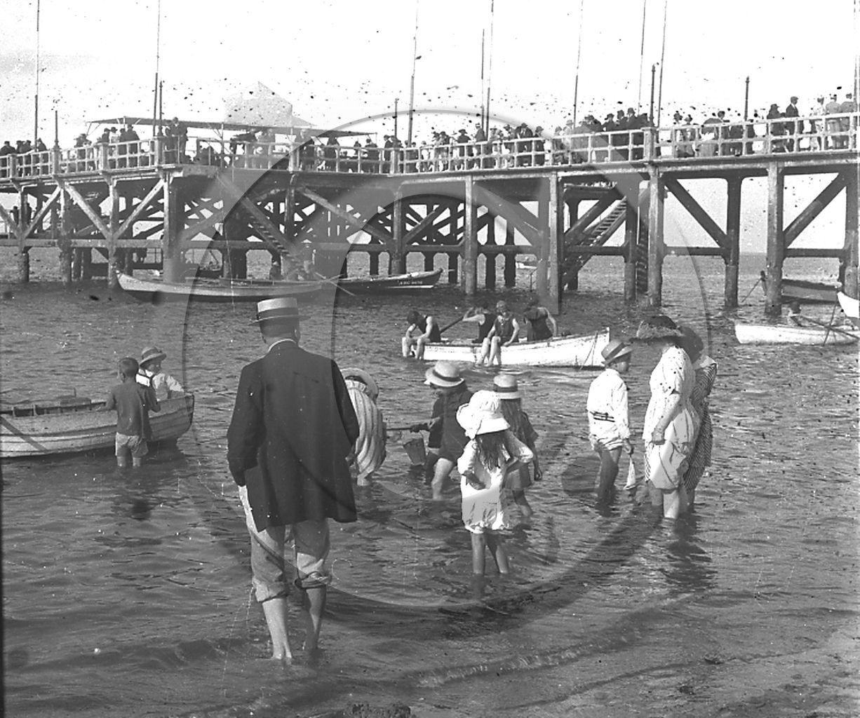 arc 1149 jetée Thiers .jpg