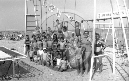 3 -  club de plage jardin d'enfants coté Ferret  8-7-67 .jpg