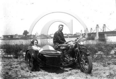 mov 261 moto M C side .jpg